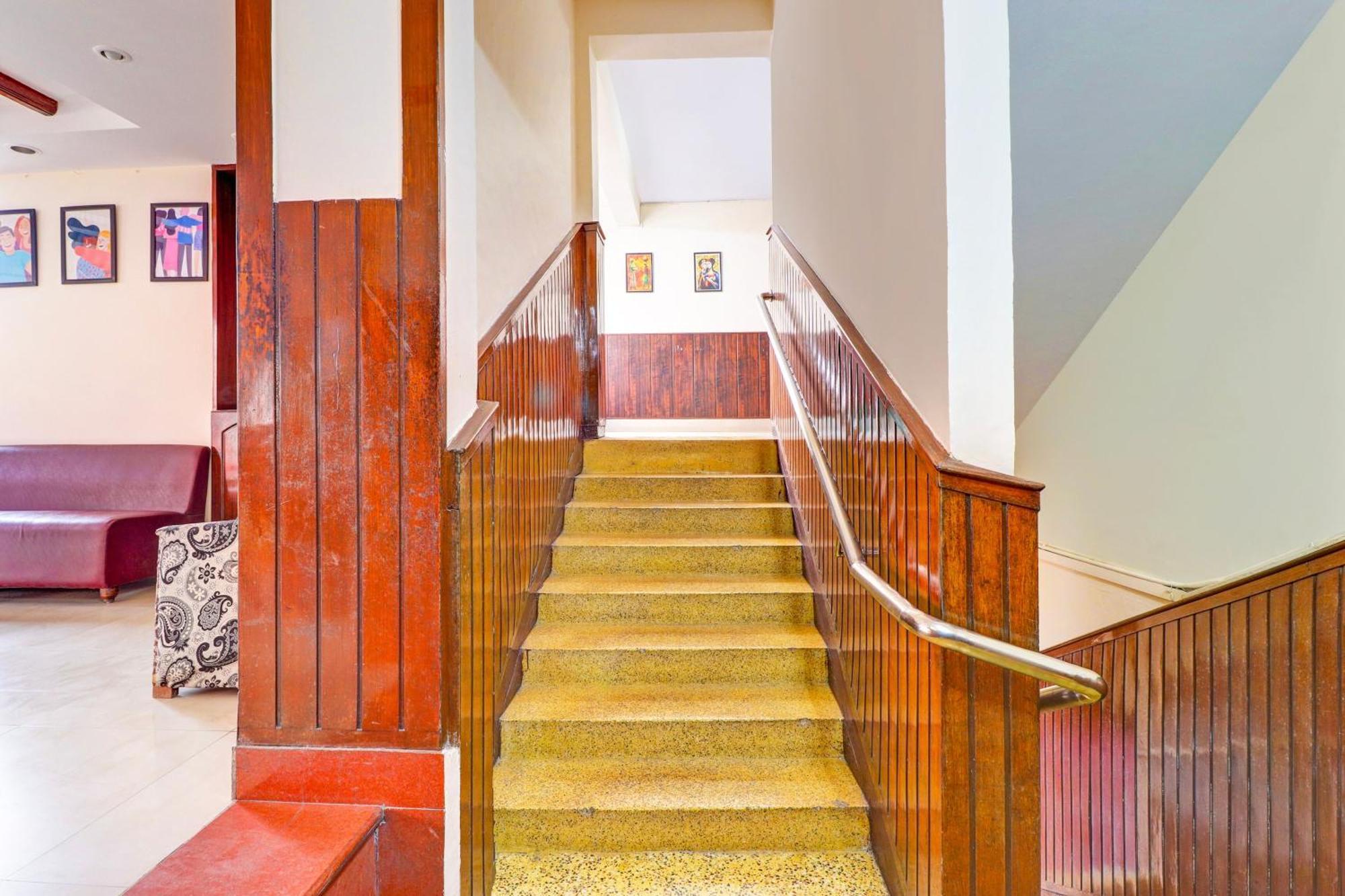 Super Collection O Pioneer Hotel Mussoorie Exterior photo